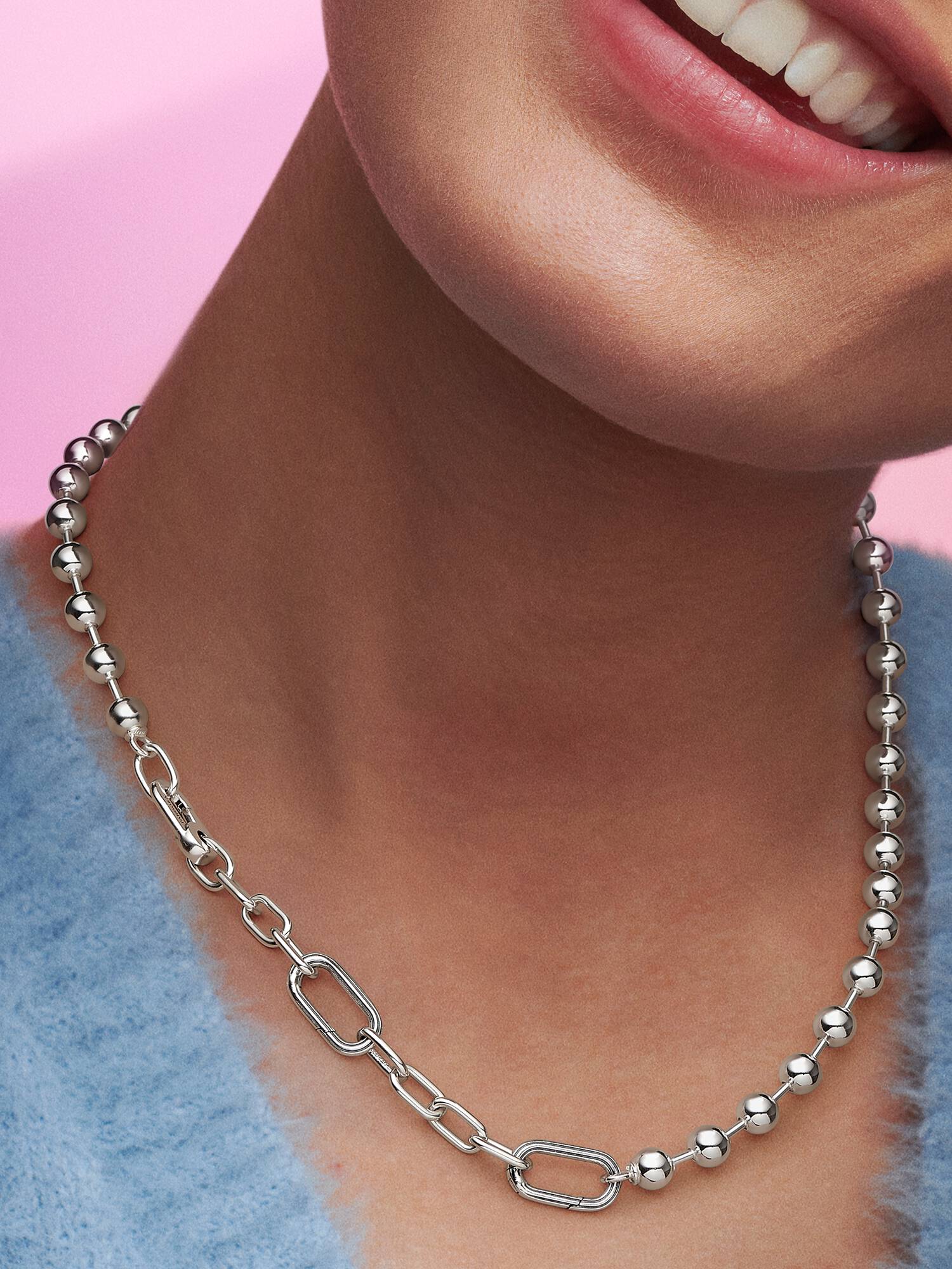 Collar de cadena de eslabones y cuentas de metal de Pandora ME