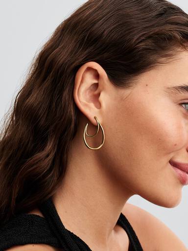 Aretes de aro dobles con forma orgánica
