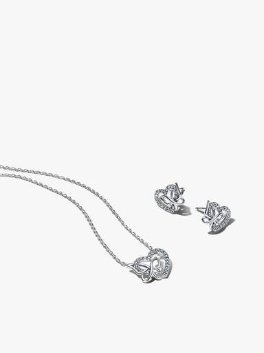 Set de joyas Corazón y mariposa entrelazados de Pandora Moments