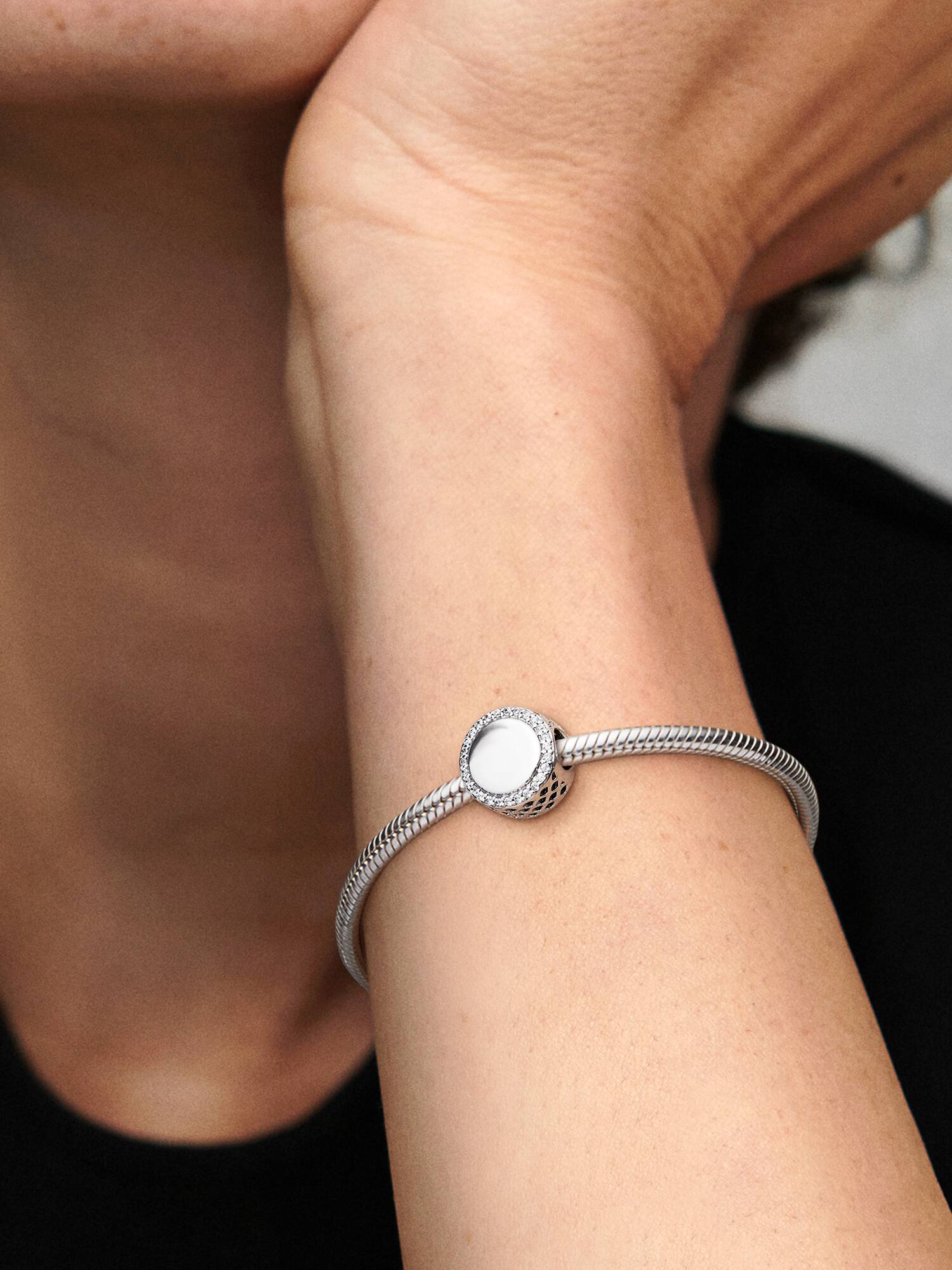 Charm Redondo Plateado