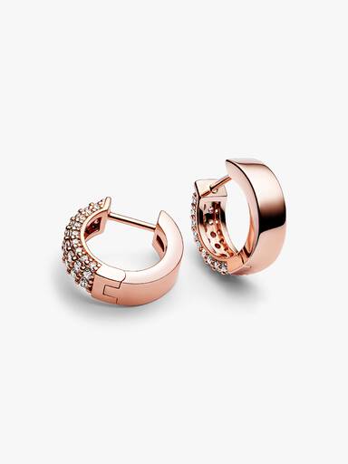Aretes de aro con hilera doble en pavé