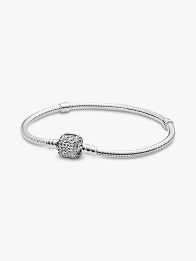 Pulsera Pandora Moments cadena de serpiente con broche de pavé centelleante