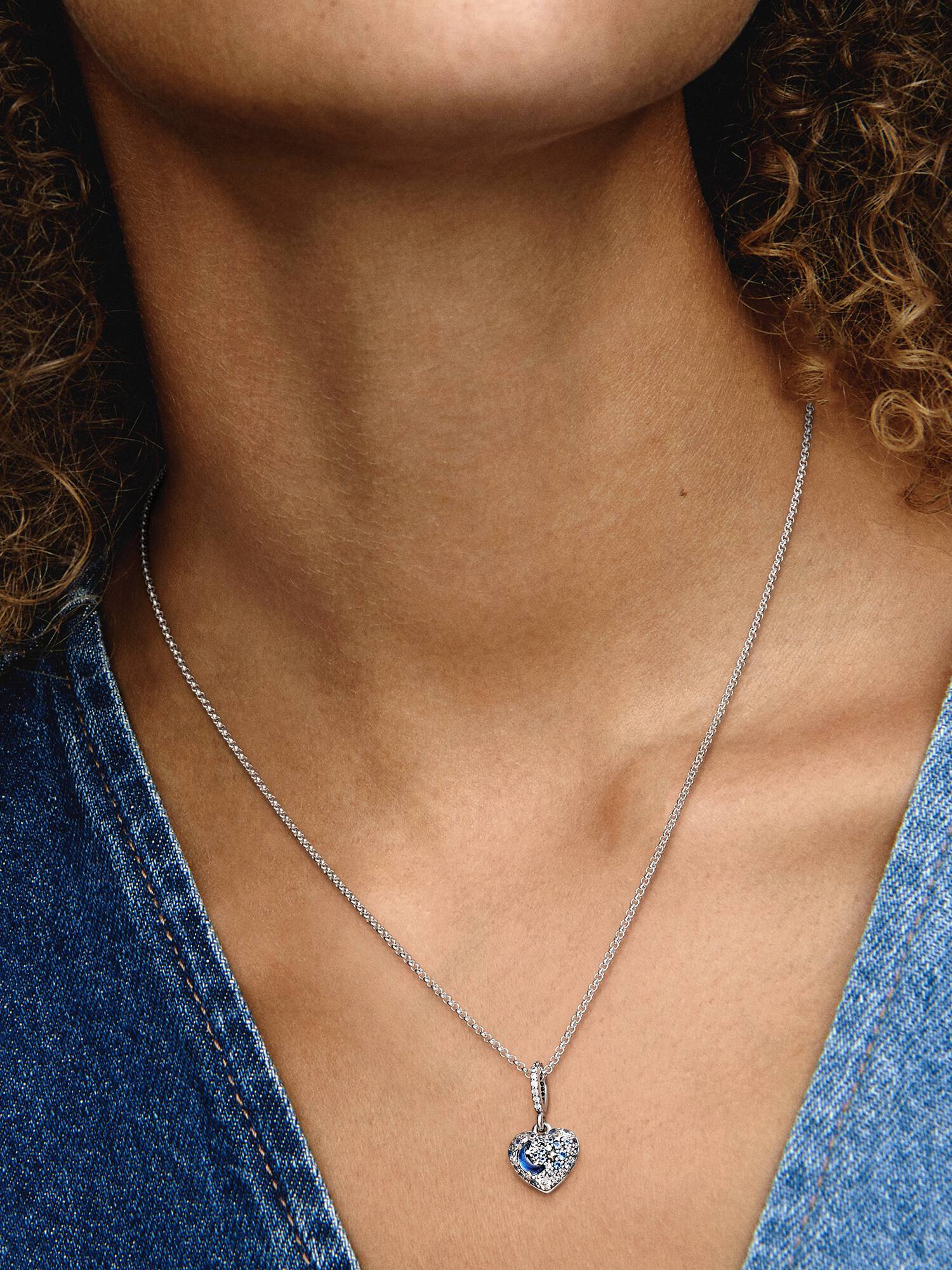 Collar Corazón con Luna azul y estrellas resplandeciente