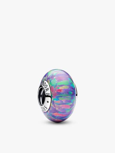 Dúo de charms opalescentes