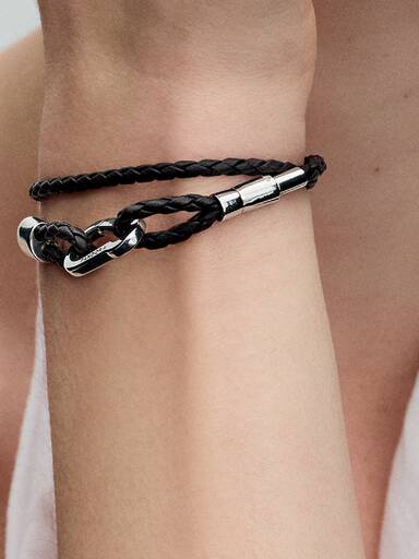 Brazalete doble de cuero tejido café Pandora Moments