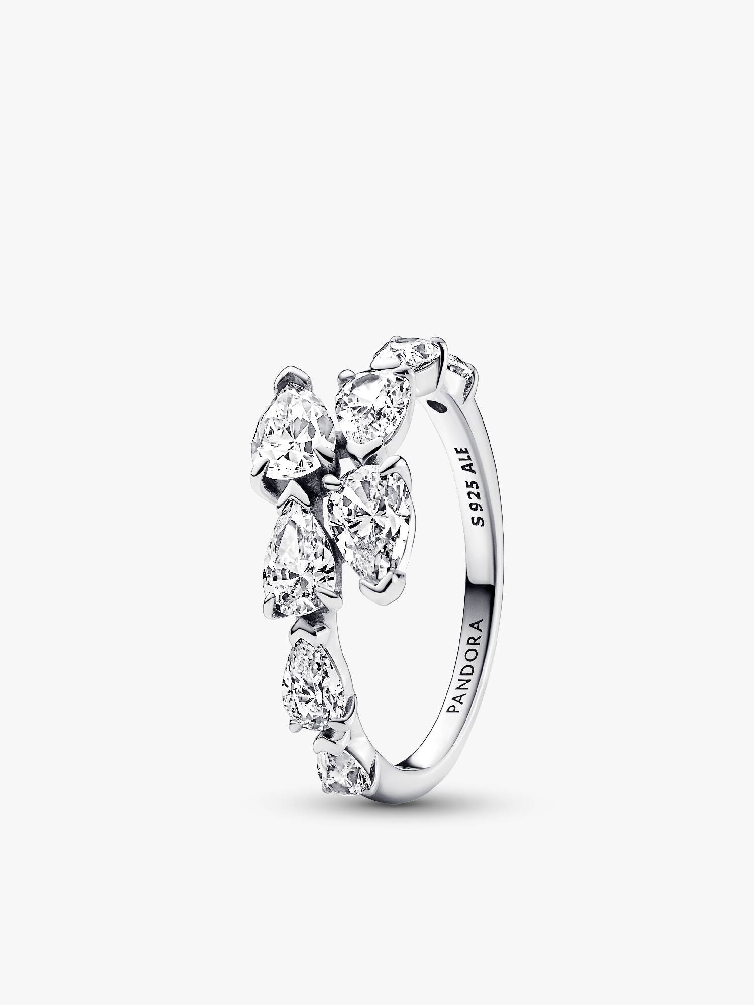 Anillo alianza superpuesta brillante