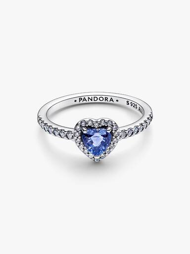 Anillo corazón elevado reluciente