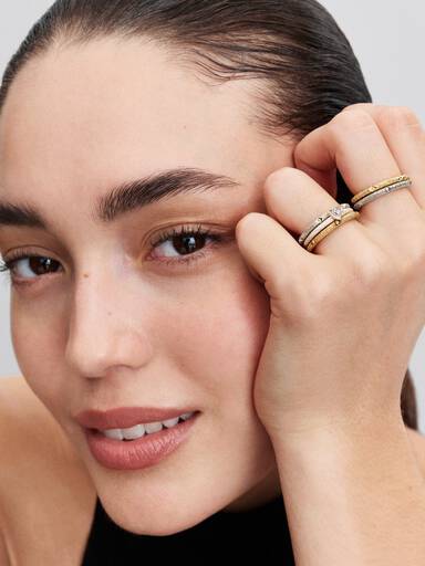 Anillo Textura y Gemas