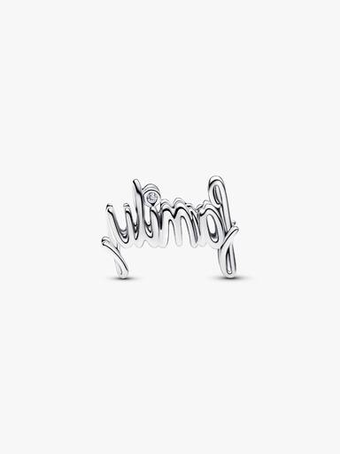 Charm Familia escrito a mano