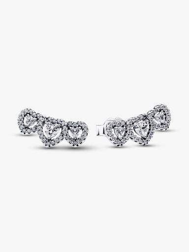Aretes de botón trilogía de corazones con halo