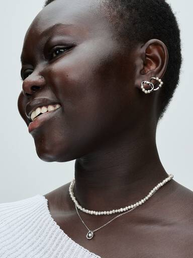 Collar Collier Círculo en pavé con forma orgánica y perlas cultivadas de agua dulce tratada