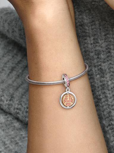 Charm Colgante Giro De La Buena Suerte Recubrimiento en Oro de 14k