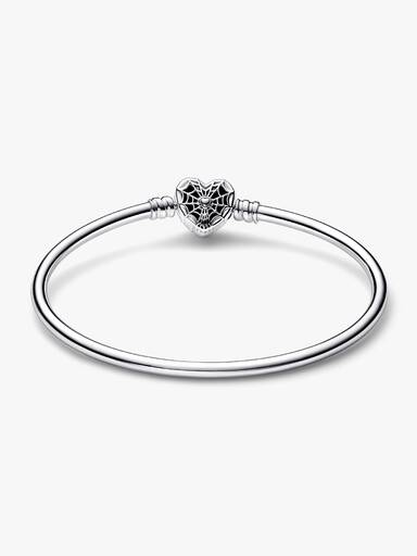 Brazalete rígido Pandora Moments con broche de máscara de Spiderman de Marvel