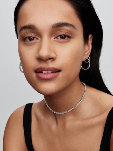 Aretes de aro resplandecientes