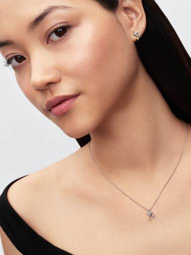 Aretes de botón Estrella Triple