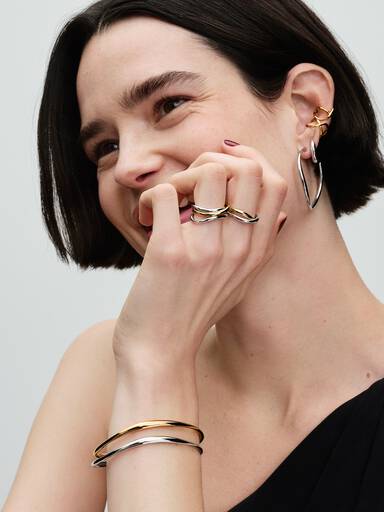 Aretes de aro Abiertos con forma orgánica de 42 mm